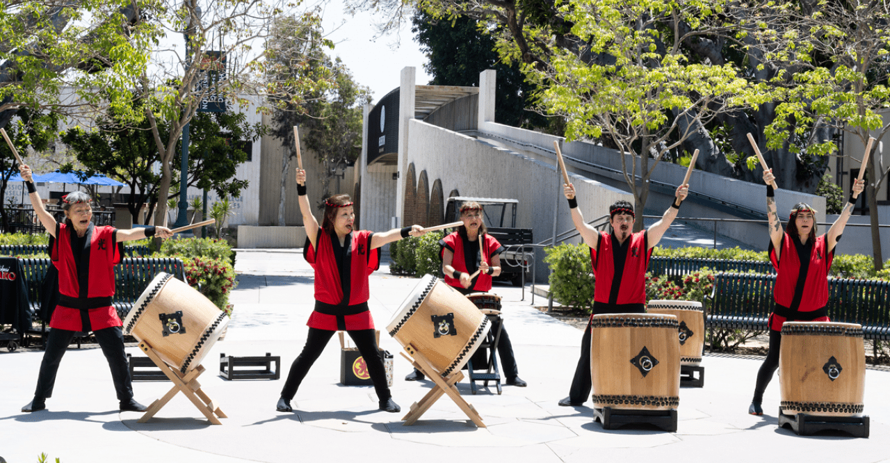 Hikari Taiko drummers
