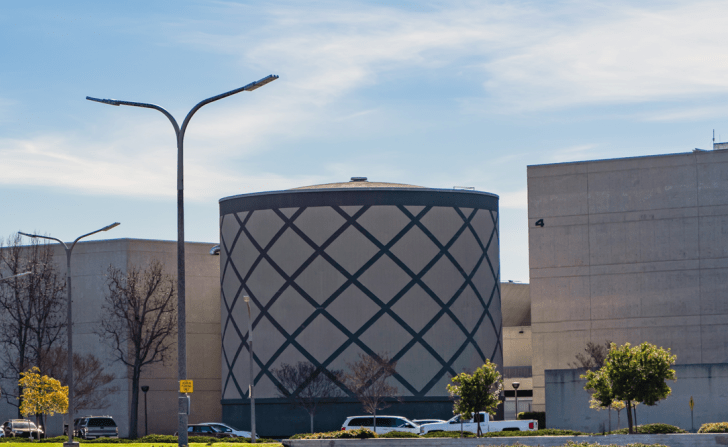 The Thermal Energy Storage tank at the Cypress College campus.